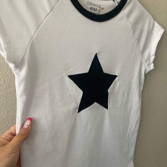 Black and White Cropped Star T shirt - Picture 2 of 4